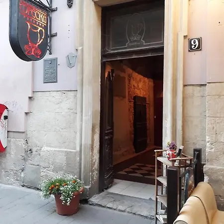On Krakovskaya 9 * Lviv